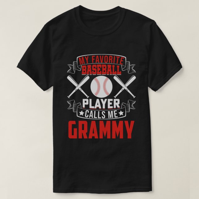 Min favoritspelare i basket kallar mig GRAMMY T Shirt (Design framsida)