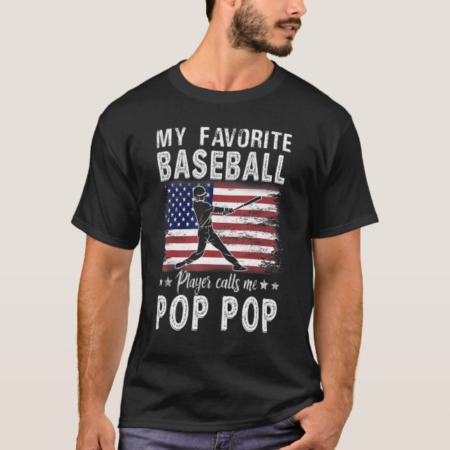 Min favoritspelare i basket kallar mig Pop Ameri T Shirt (Framsida)