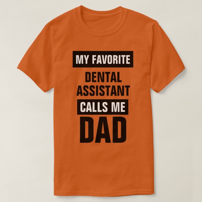 Min favorittandassistent ringer mig Pappa T Shirt (Design framsida)
