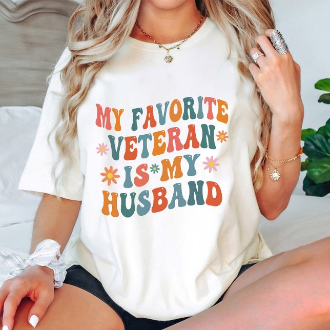 Min favoritveteran är min moderna Make-groovy T Shirt (My Favorite Veteran Is My Husband Modern Groovy T-Shirt)