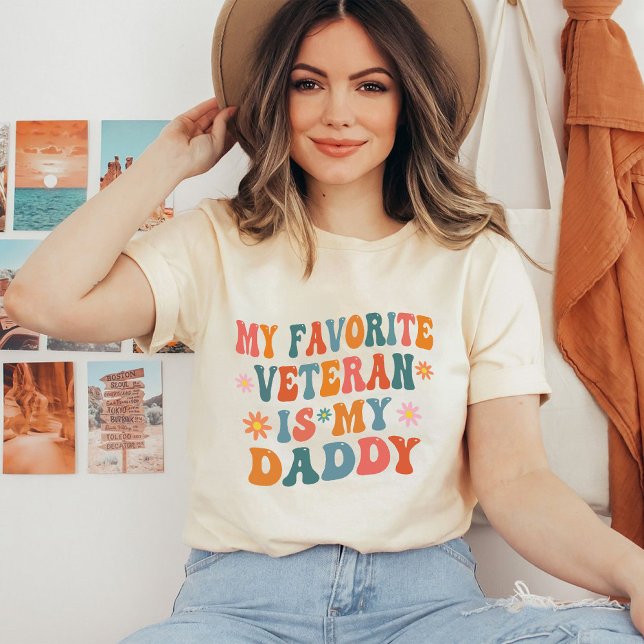 Min favoritveterinär är min Pappa Cute Groovy-dott T Shirt (My Favorite Veteran Is My Dad Cute Groovy Daughter T-Shirt)