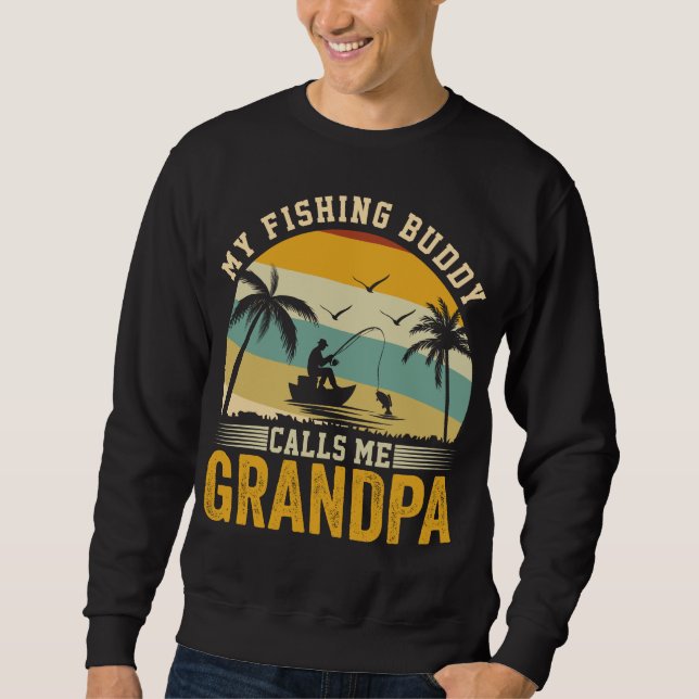 MIN FISKBUDDY KALLAR MIG GRANDPA LÅNG ÄRMAD TRÖJA (Framsida)
