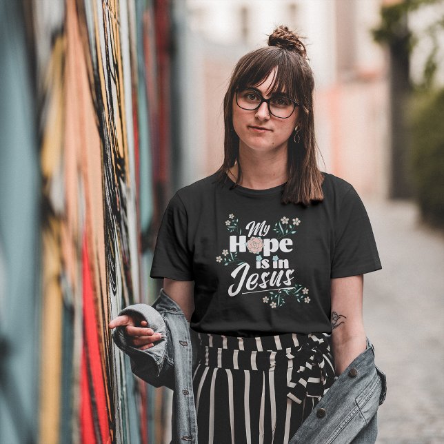 Min förhoppning är i Jesus blommor  T Shirt (Skapare uppladdad)