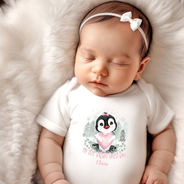 Min första Alla hjärtans dag Personlig Flicka T Shirt (My first Valentine's day Personalized Baby girl Baby Bodysuit)