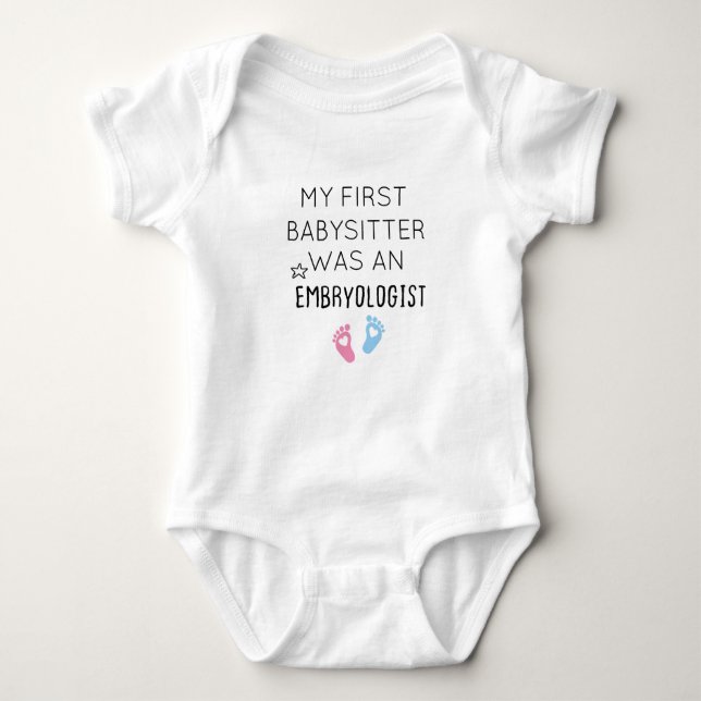 Min första barnvakt var en embryolog IVF-gåva T Shirt (Framsida)