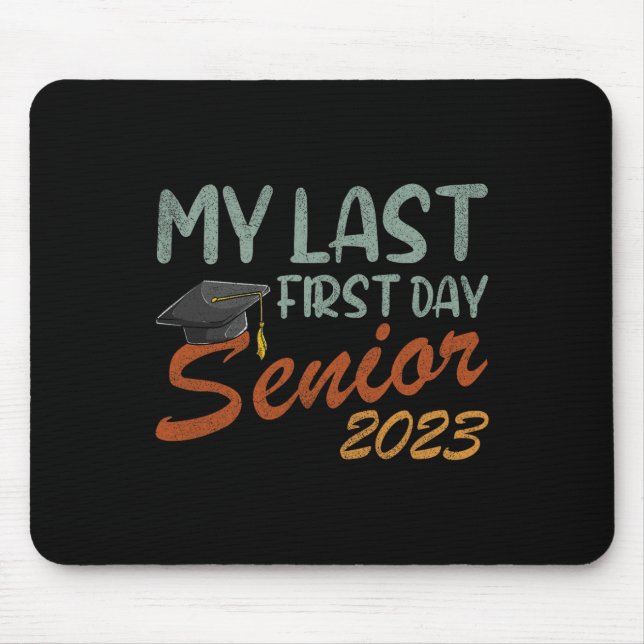 Min första dag högre klass 2023 musmatta (Framsidan)
