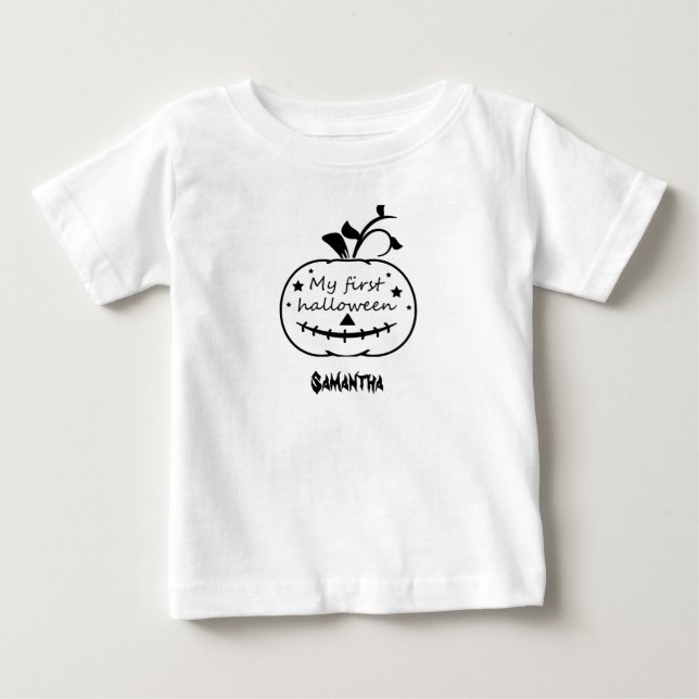 Min första Halloween. Black and White. Redigerbart T Shirt (Framsida)