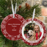 Min första jul | Fotorött snöflingkeramiskt kerami Julgransprydnad Keramik<br><div class="desc">Min första dekorativa personlig för jul med din bild och anpassningsbar. Denna helgdag är röd och dekorerad med vitt snöflingor. Den är skriven med "mina första julklappar i mitt eviga hem" och du är välkommen att redigera "i mitt eviga hem" till den text du väljer. Baksidan har mer snöflingor och...</div>