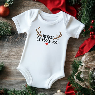 Min första jul typografi Enkla hjorthorn T Shirt