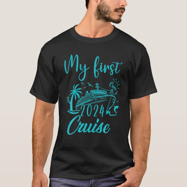 Min första kryssning 2024 Kids Family Vacation Cru T Shirt (Framsida)