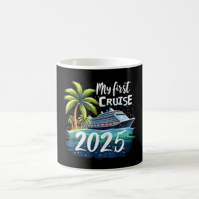 Min första kryssning 2025 kaffemugg (Center)