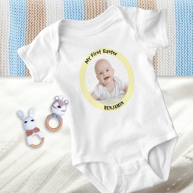 Min första Påsk-Personlig, foto, ärade Vår T Shirt (A baby bodysuit with custom photo and baby's name, with 'My First Easter' words)