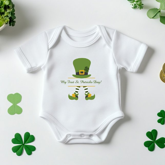"Min första St. Patrick's Day" Anpassad T Shirt ("My First St. Patrick's Day" Custom Baby Bodysuit)