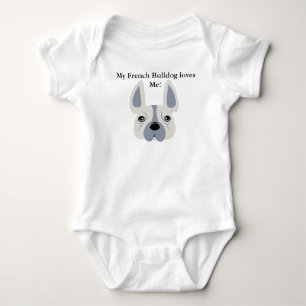 Min franska bulldogg älskar mig! t-shirt