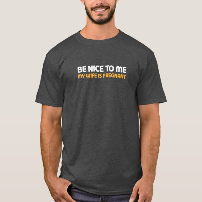 Min fru är gravid. t shirt (Framsida)