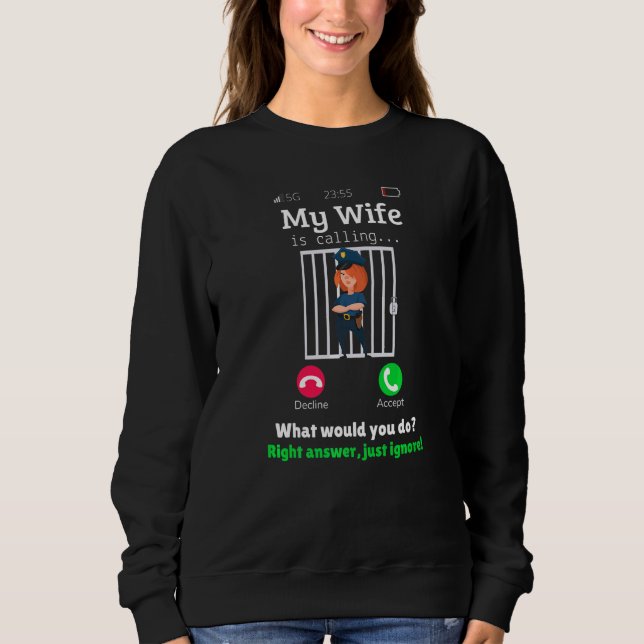 Min fru kallar Pub eller Party för vänner T Shirt (Framsida)