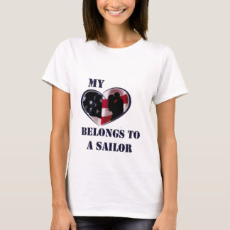 Min hjärta hör hemma till en sjöman t-shirt