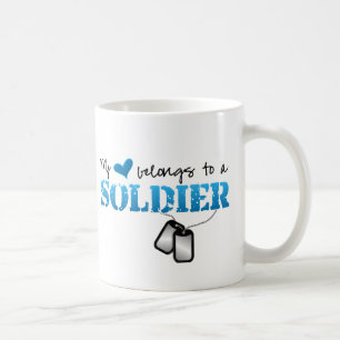Min hjärta hör hemma till en soldat kaffemugg