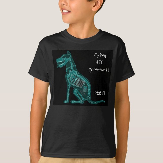 Min hund ÅT min läxaT-tröja Tee Shirt (Framsida)