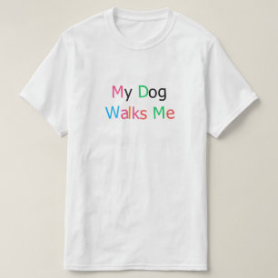 Min hund får mig att gå roligt T-shirt för hundäls