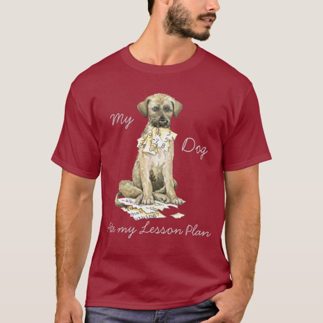 Min irländska Wolfhound åt min kurs planerar T-shirt (Framsida)