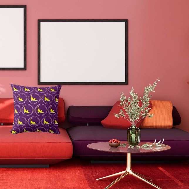 Min kära Cat Gizmo Funny Pet White Gult Lila Kudde (Skapare uppladdad)