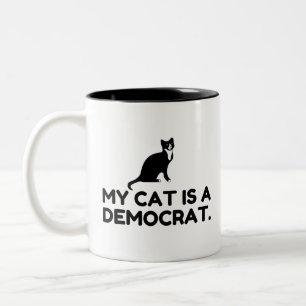 Min katt är en demokrat Två-Tonad mugg
