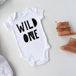 Min Kid "Vild ett" Ett Biet Unik funny T Shirt<br><div class="desc">Min Kid "Vild 1" En Biet-unik,  ynka Baby-bokostym</div>
