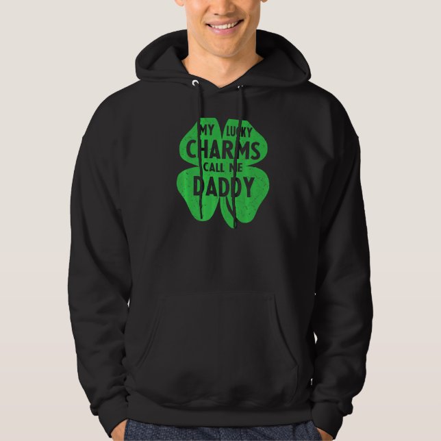 Min Lucky Charms kallar mig pappa Funny St Patrick Hoodie (Framsida)