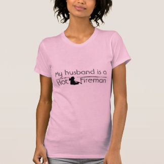 Min make är en varm firefighter. tee shirt