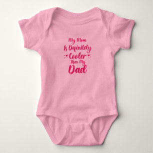Min Mamma är definitivt färglöst än min Pappa T Shirt