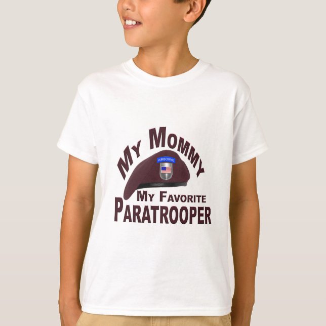 Min Mamma Min favoritparatrooper Tee Shirt (Framsida)