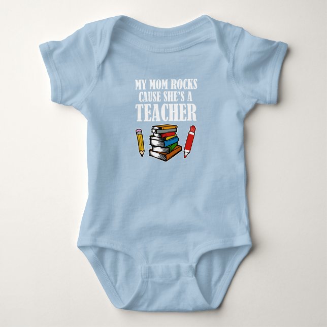 Min Mamma Sten för att hon är en lärare som är rol T-shirt (Framsida)