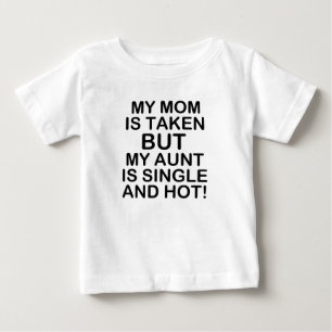 Min mamma tas, men min moster är singeln och varm tee shirt
