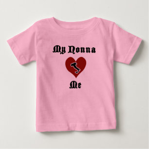 Min Mormor Älskar Mig Småbarns T-Shirt