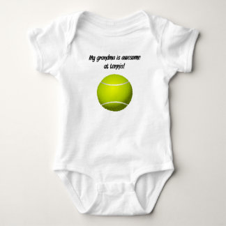 Min mormor är enorm på tennis t shirt