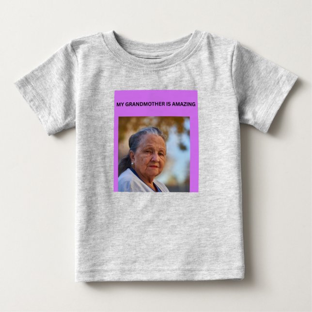 MIN MORMOR ÄR UNDERBAR T SHIRT (Framsida)