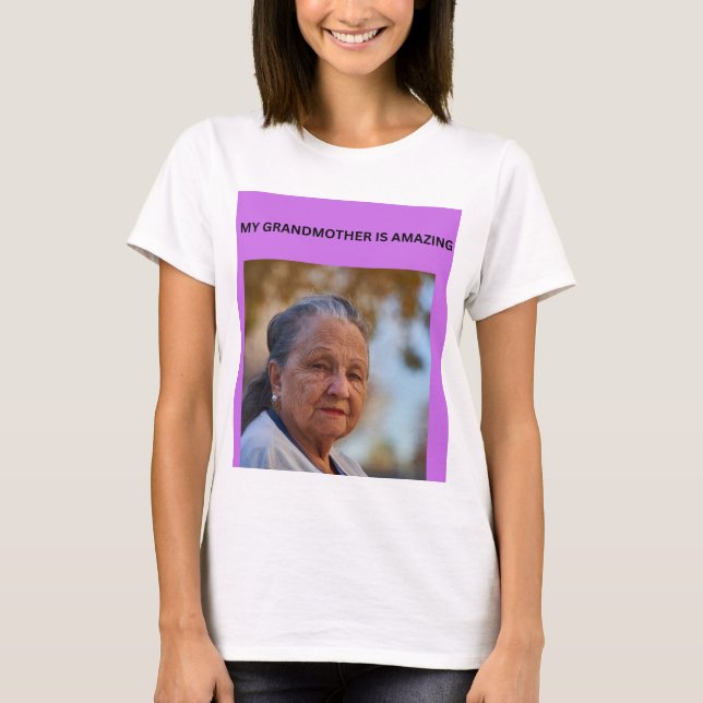 MIN MORMOR ÄR UNDERBAR T SHIRT (Framsida)