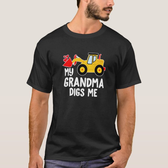 Min mormor Gräver mig 1 T Shirt (Framsida)