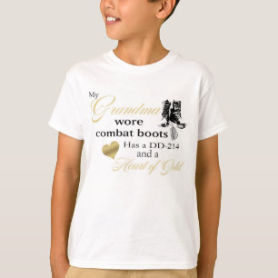 Min mormor ha på sig stridkängor t shirt