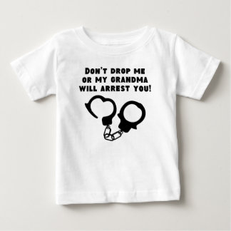 Min mormor ska gripande dig t-shirt