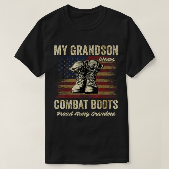 Min morson Wears Combat Boots Proud Army Grandma T Shirt (Design framsida)