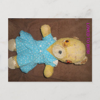 Min nalle som sätter på ett vykort