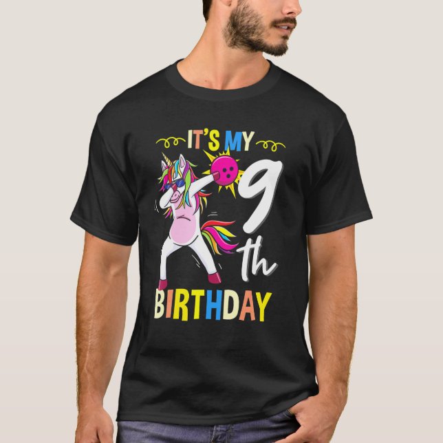 Min nionde födelsedag Dabbing Unicorn T Shirt (Framsida)