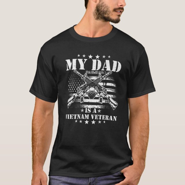 Min Pappa är en vietnamesisk veterinär, USA Patrio T Shirt (Framsida)