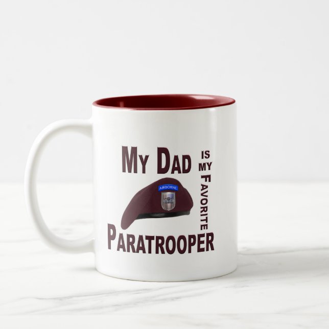 Min pappa är min favoritfallskärmsjägare Två-Tonad mugg (Vänster)