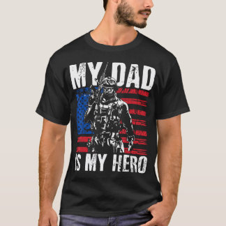 Min pappa är min hjälte Armépappa fars dag Amp 4 j T Shirt