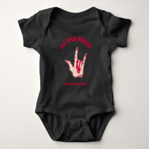 Min pappa rockar bättre än din röda typsnitt t shirt
