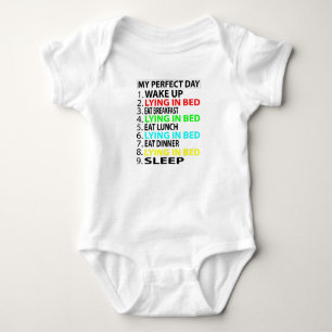 Min Perfekt-dag Ljuger i Bed Funny Gift T Shirt