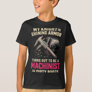 Min riddare i maskinisthustru flickvän rolig årsda t shirt